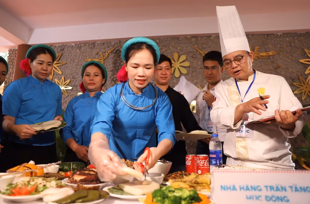Các món ăn đặc trưng truyền thống và hiện đại được giới thiệu tại Ngày hội Văn hóa-Thể thao các dân tộc huyện Bình Liêu 2023. Các món ăn đặc trưng truyền thống và hiện đại được giới thiệu tại Ngày hội Văn hóa-Thể thao các dân tộc huyện Bình Liêu 2023.