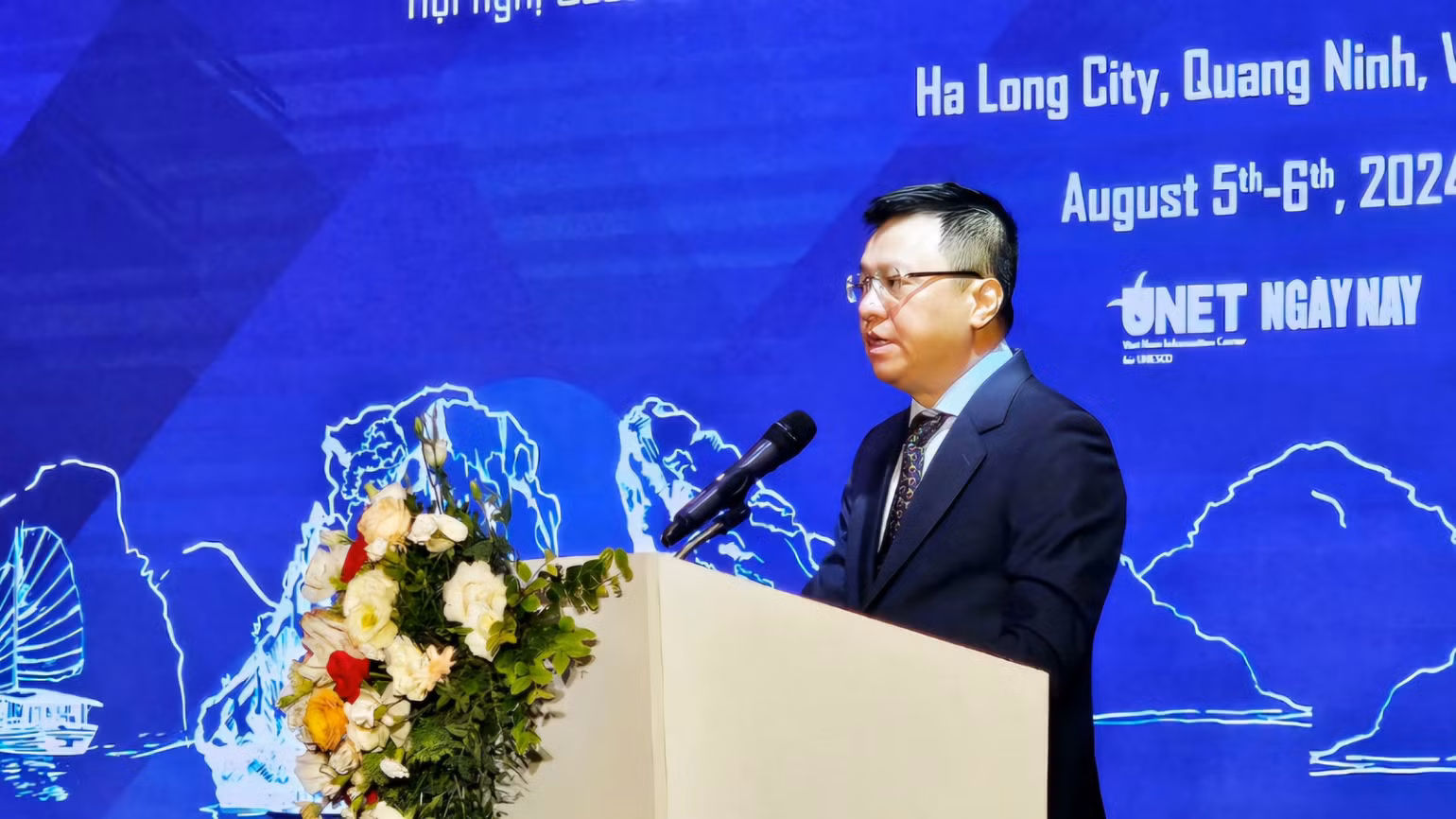 Tổng Biên tập Báo Nhân Dân Lê Quốc Minh phát biểu tại hội nghị. Tổng Biên tập Báo Nhân Dân Lê Quốc Minh phát biểu tại hội nghị.