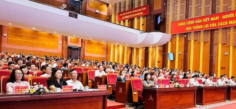Các đại biểu dự Hội nghị.