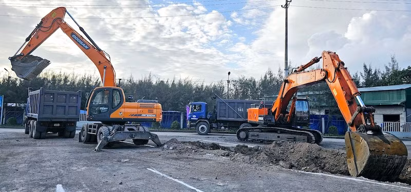 Động thổ Dự án "Khai thác xuống sâu dưới mức -220 mỏ Bình Minh". Động thổ Dự án "Khai thác xuống sâu dưới mức -220 mỏ Bình Minh".