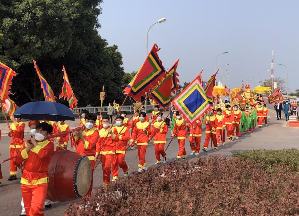 Các lễ hội truyền thống ở thành phố Móng Cái ngày càng thu hút đông đảo du khách tới khám phá và trải nghiệm.
