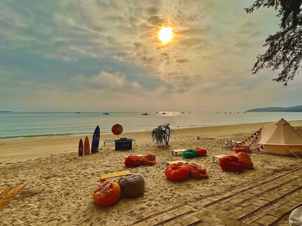 Du lịch trải nghiệm, khám phá đang thu hút nhiều du khách khi lên đảo Cô Tô.