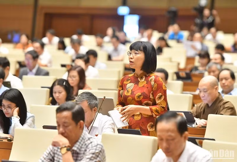 Đại biểu Quốc hội Nguyễn Thị Việt Nga (đoàn Hải Dương). (Ảnh: ĐĂNG KHOA)