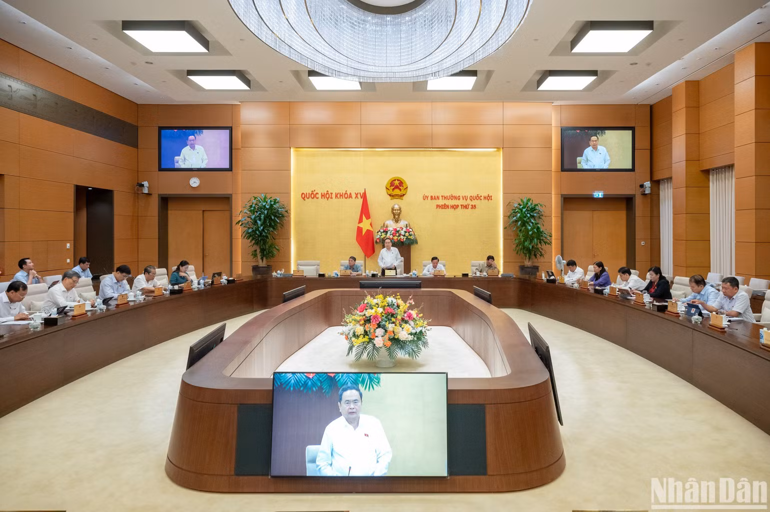 Quang cảnh phiên họp. (Ảnh: DUY LINH) Quang cảnh phiên họp. (Ảnh: DUY LINH)