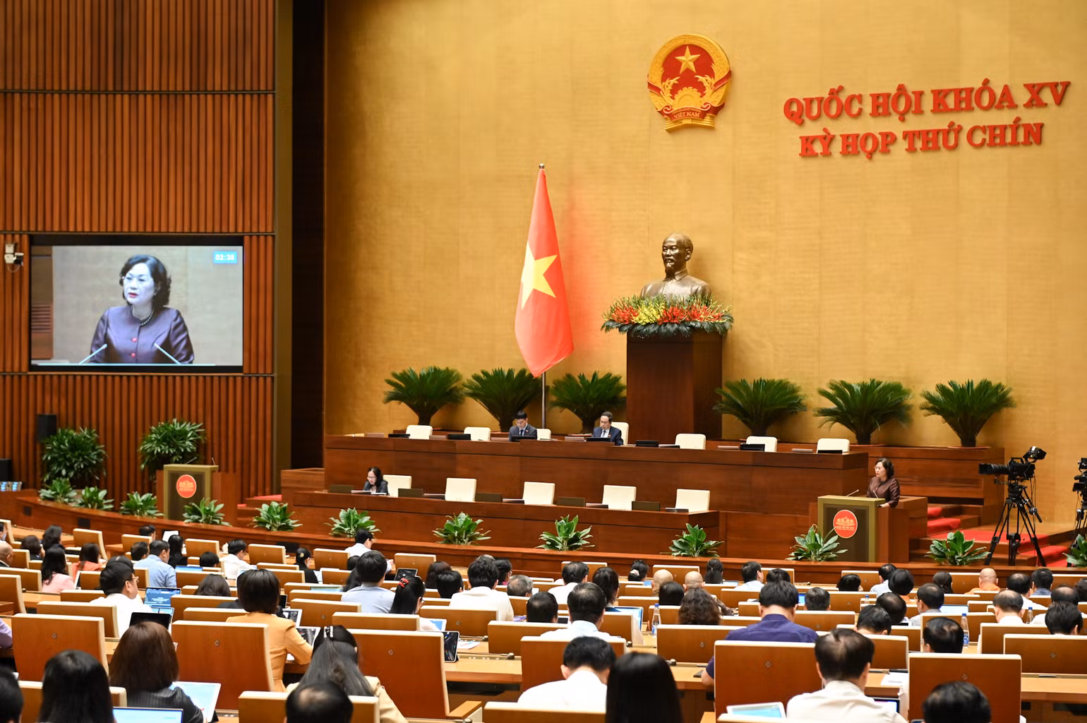Quang cảnh phiên họp ở hội trường sáng 20/5. (Ảnh: BÙI GIANG)