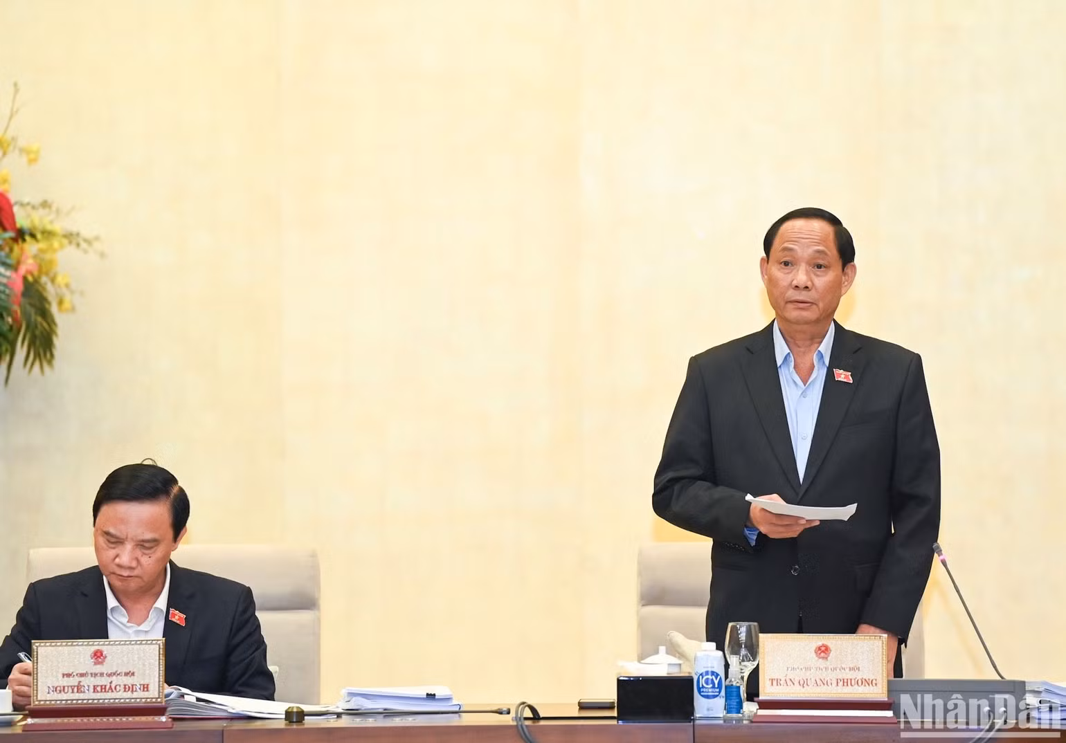 Phó Chủ tịch Quốc hội Trần Quang Phương điều hành nội dung cho ý kiến về công tác dân nguyện của Quốc hội. (Ảnh: DUY LINH) Phó Chủ tịch Quốc hội Trần Quang Phương điều hành nội dung cho ý kiến về công tác dân nguyện của Quốc hội. (Ảnh: DUY LINH)