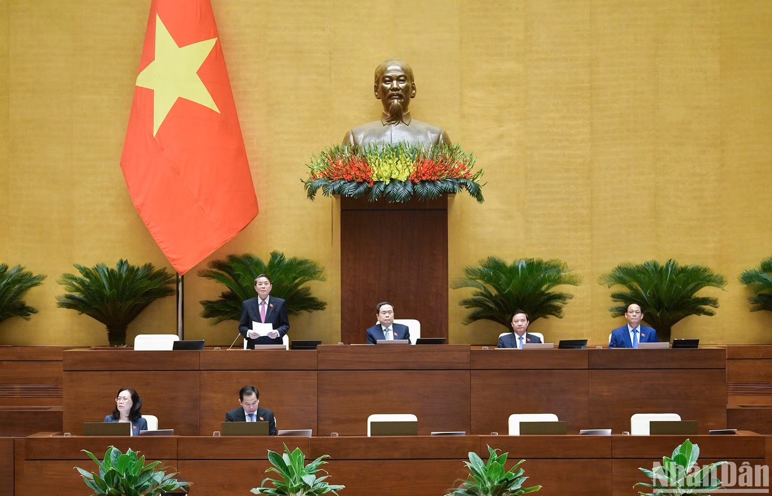Phó Chủ tịch Quốc hội Nguyễn Đức Hải điều hành nội dung thảo luận. (Ảnh: DUY LINH) Phó Chủ tịch Quốc hội Nguyễn Đức Hải điều hành nội dung thảo luận. (Ảnh: DUY LINH)