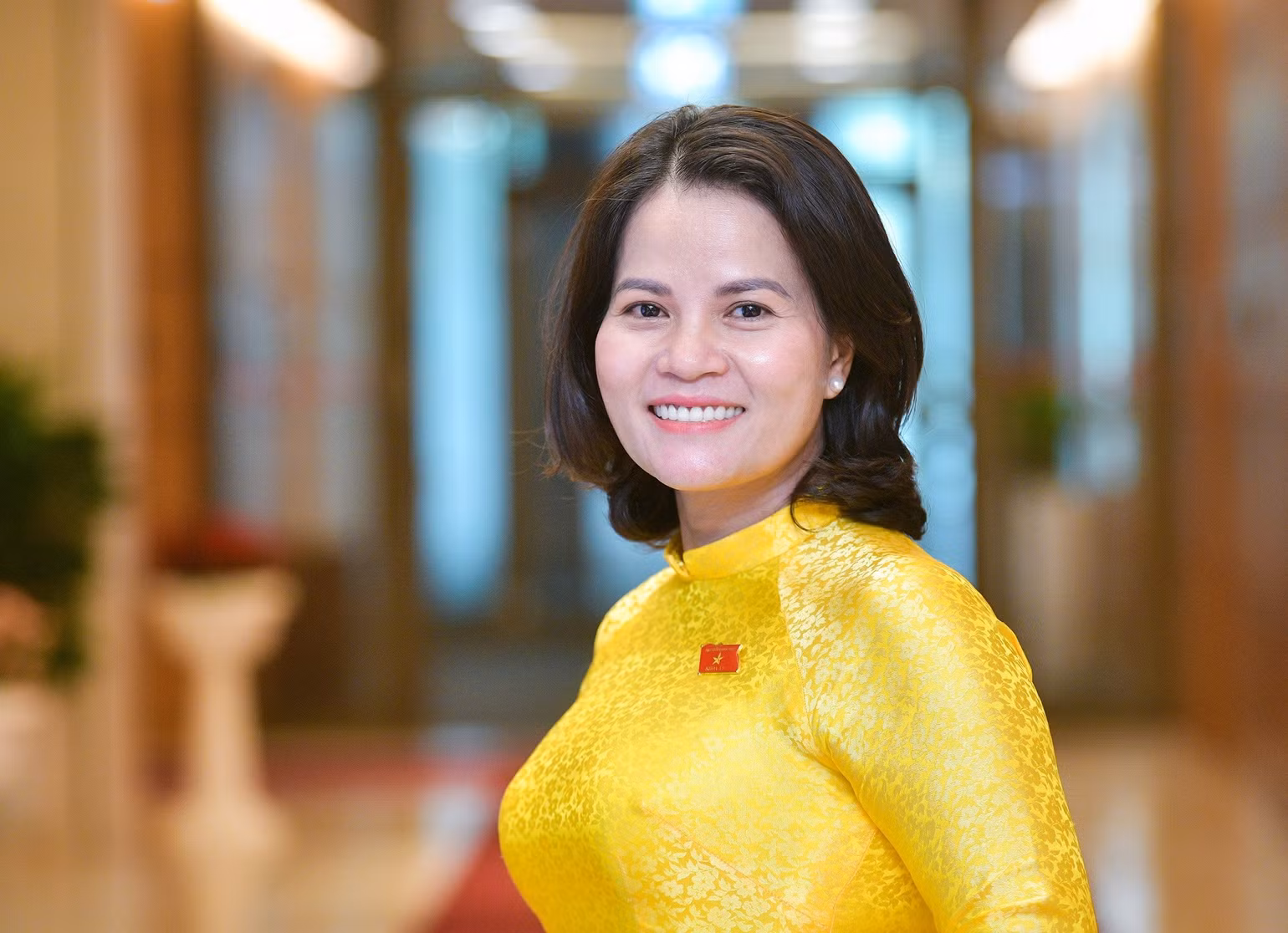 Đại biểu Quốc hội Nguyễn Hoàng Bảo Trân (đoàn Bình Dương). Đại biểu Quốc hội Nguyễn Hoàng Bảo Trân (đoàn Bình Dương).