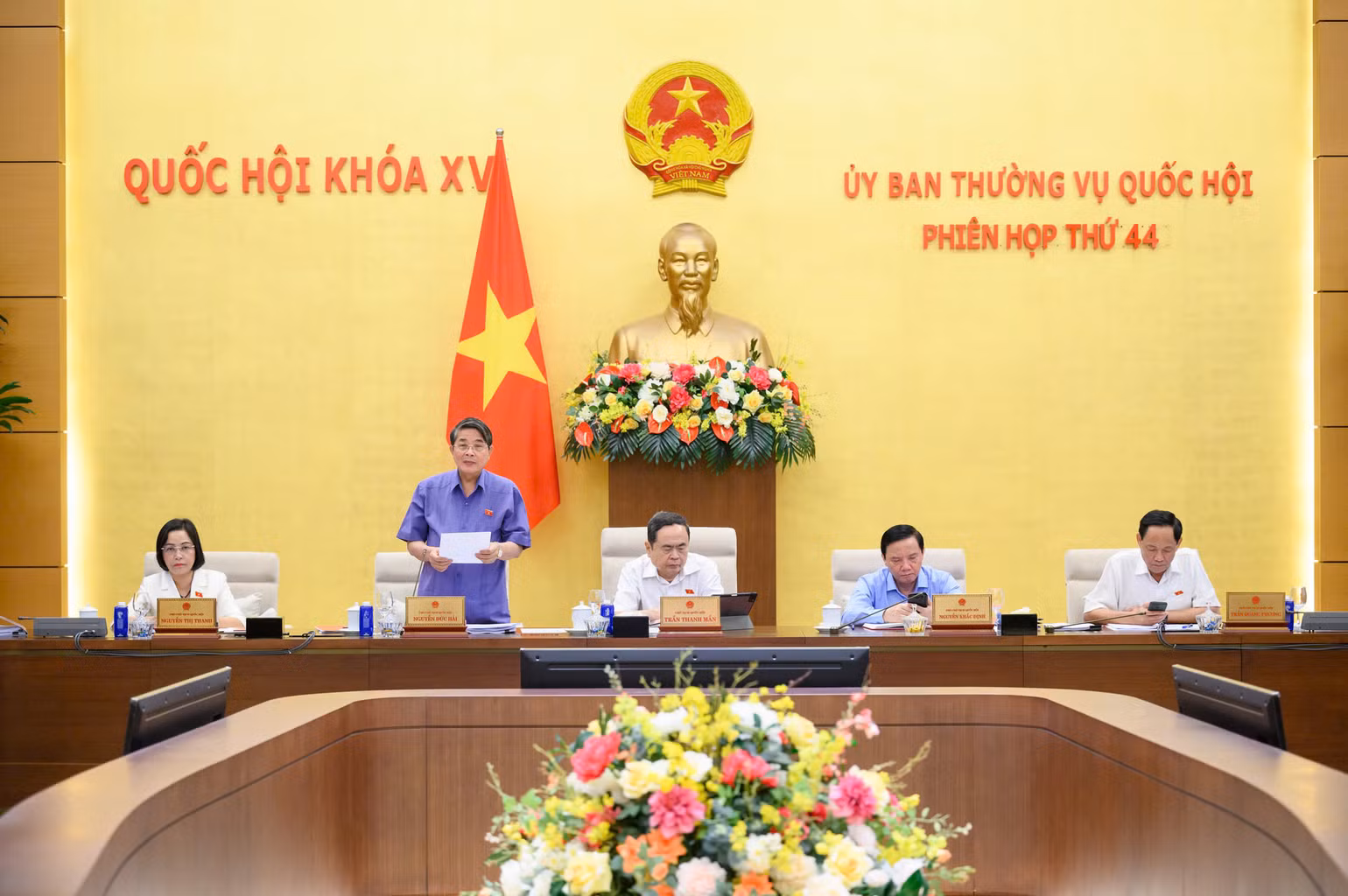 Phó Chủ tịch Quốc hội Nguyễn Đức Hải điều hành phiên họp. (Ảnh: DUY LINH) Phó Chủ tịch Quốc hội Nguyễn Đức Hải điều hành phiên họp. (Ảnh: DUY LINH)