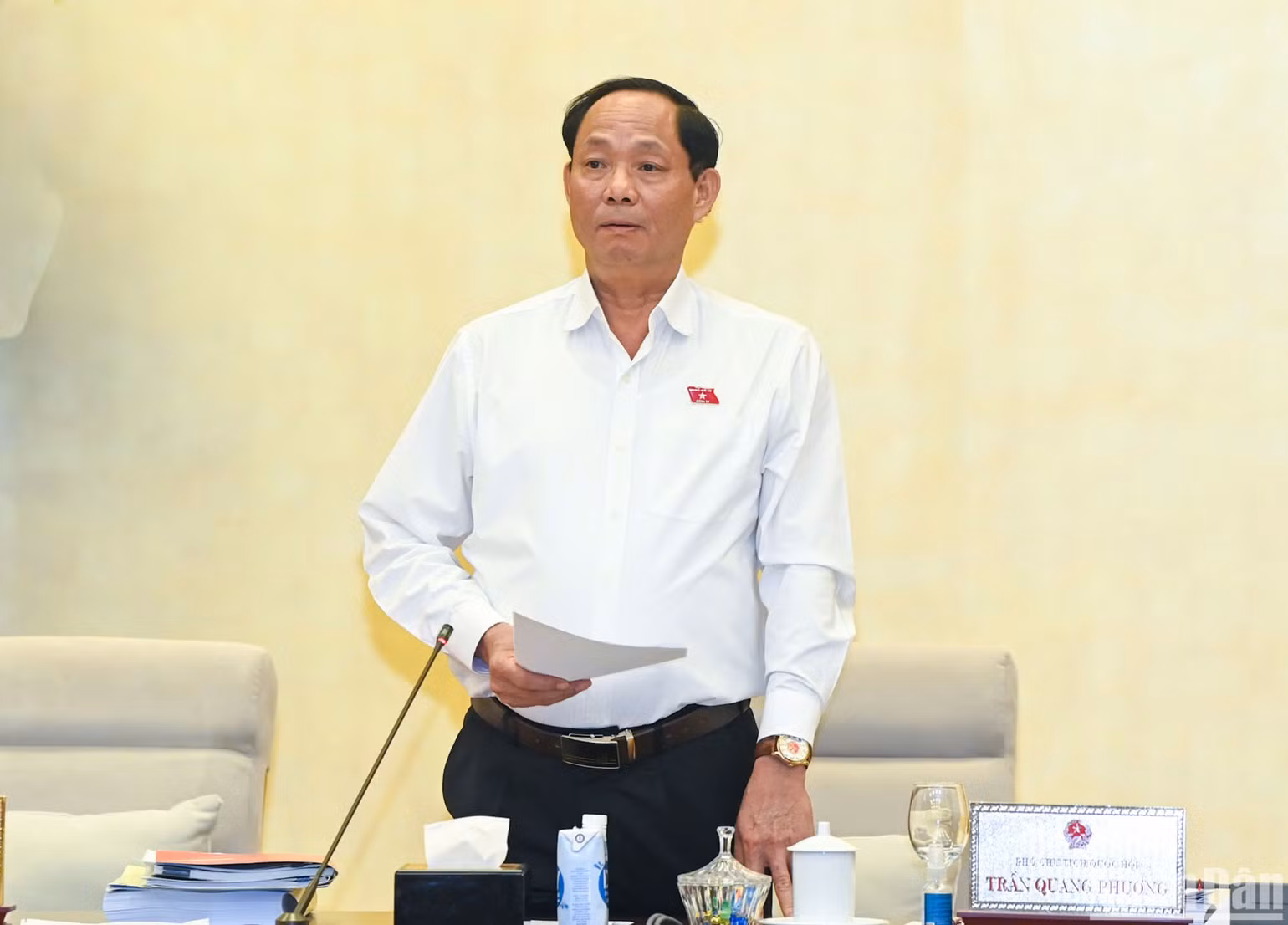 Phó Chủ tịch Quốc hội Trần Quang Phương phát biểu ý kiến. (Ảnh: DUY LINH)