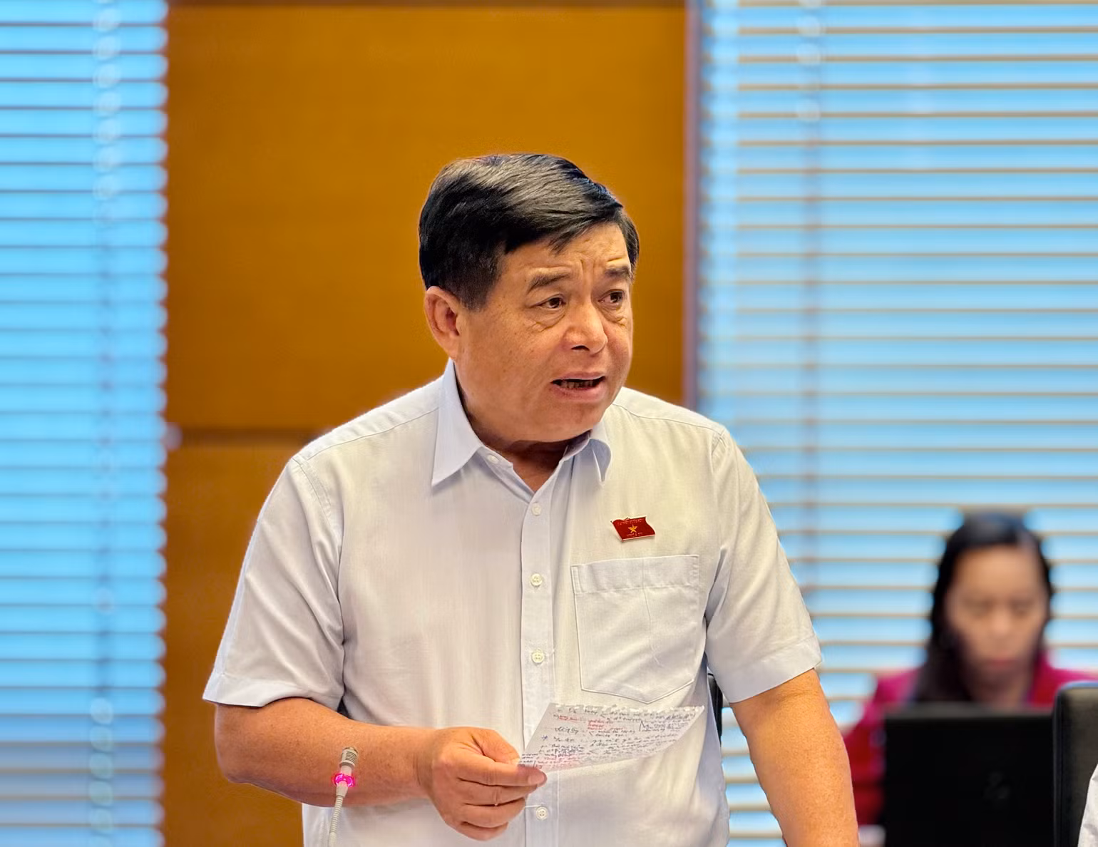 Bộ trưởng Nguyễn Chí Dũng cho rằng, chúng ta không tô hồng kết quả nhưng cũng không nên bi quan, nên tập trung vào những nhiệm vụ giải pháp nào đến cuối năm.