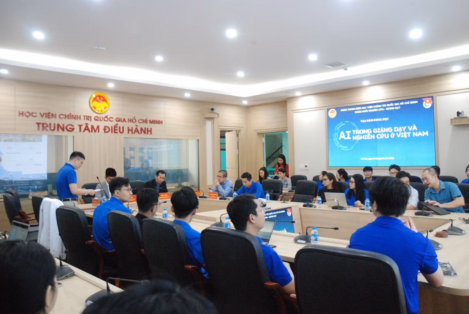 Quang cảnh tọa đàm. (Ảnh: VĂN TOẢN) Quang cảnh tọa đàm. (Ảnh: VĂN TOẢN)
