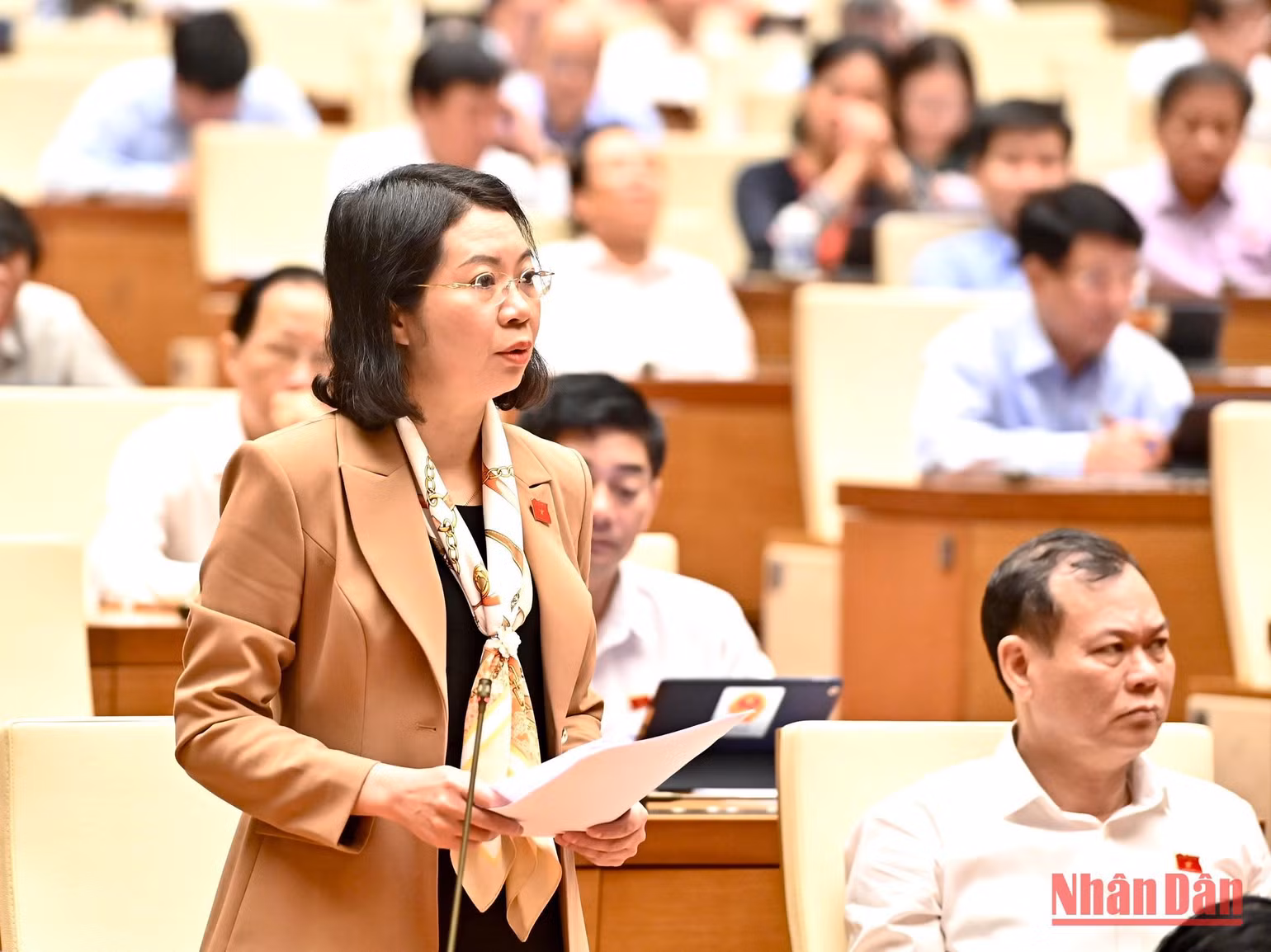 Đại biểu Mai Thị Phương Hoa (Nam Định) phát biểu trong phiên thảo luận. (Ảnh: ĐĂNG KHOA)
