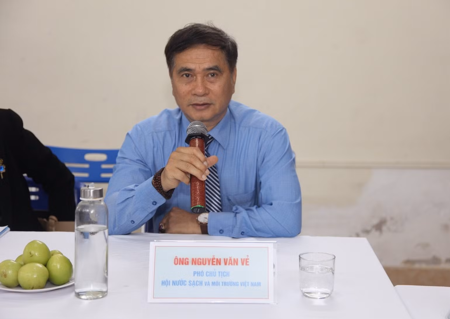 Ông Nguyễn Văn Vẻ - Phó Chủ tịch Hội Nước sạch và Môi trường Việt Nam góp ý vào dự thảo Luật Đất đai (sửa đổi). (Ảnh: Tạp chí Môi trường và Cuộc sống)