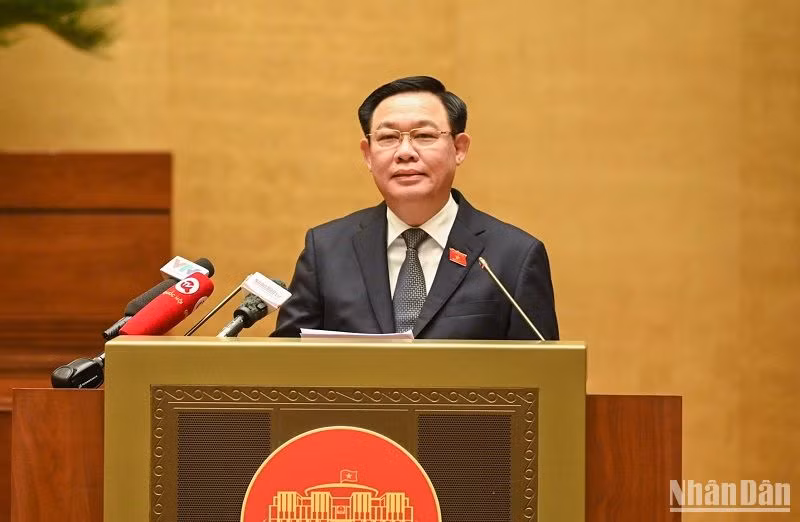 Chủ tịch Quốc hội Vương Đình Huệ phát biểu gợi mở tại diễn đàn. (Ảnh: DUY LINH) Chủ tịch Quốc hội Vương Đình Huệ phát biểu gợi mở tại diễn đàn. (Ảnh: DUY LINH)