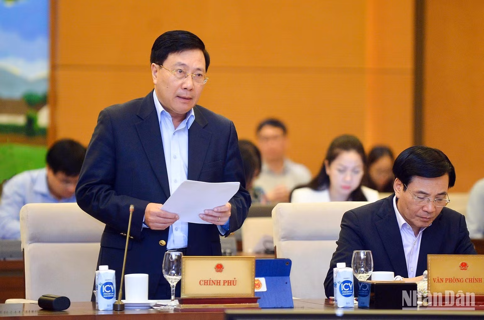Phó Thủ tướng Thường trực Phạm Bình Minh phát biểu tại phiên họp. (Ảnh: DUY LINH) Phó Thủ tướng Thường trực Phạm Bình Minh phát biểu tại phiên họp. (Ảnh: DUY LINH)