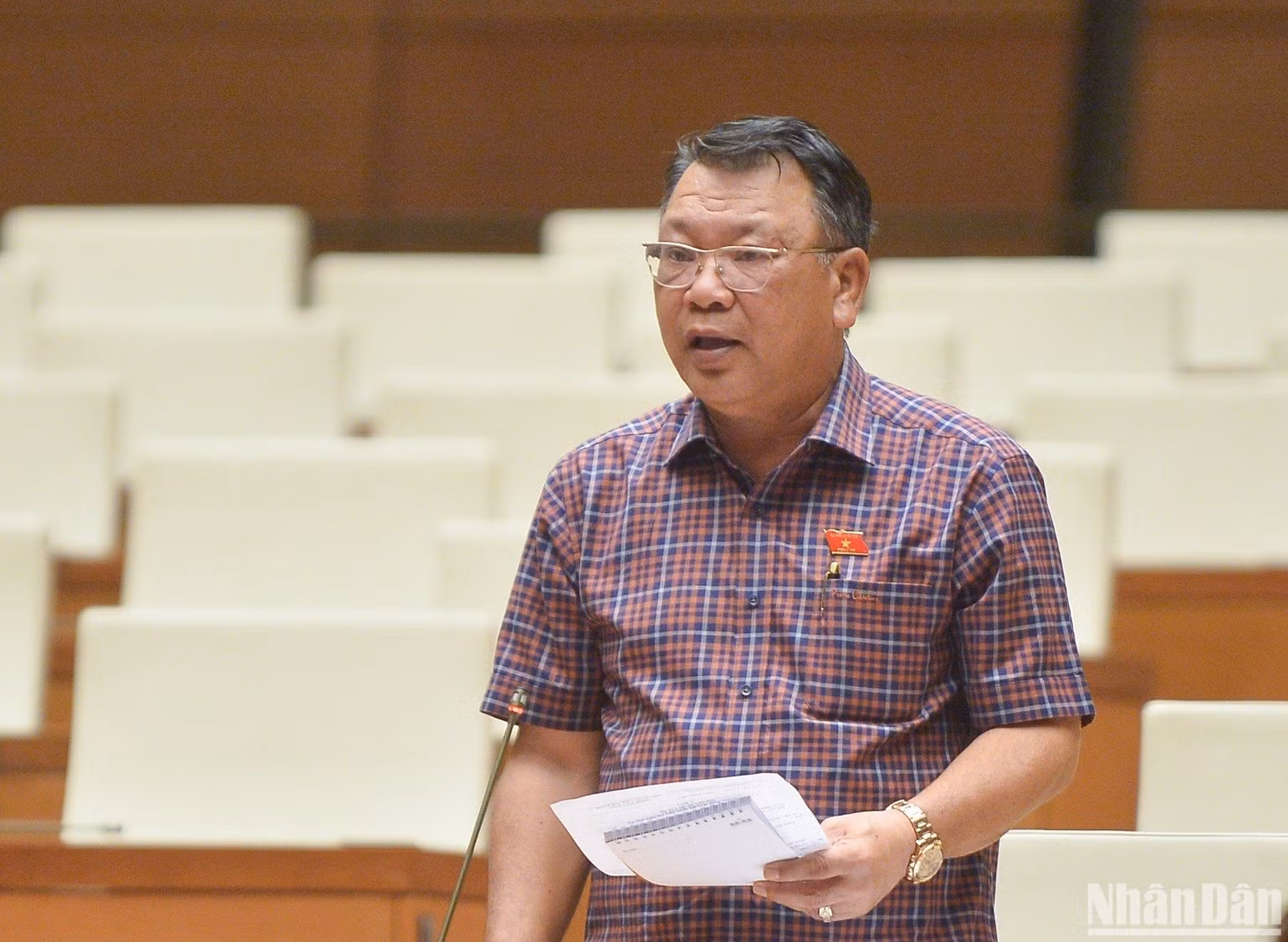 Đại biểu Nguyễn Tạo tham gia ý kiến thảo luận tại phiên họp. (Ảnh: DUY LINH) Đại biểu Nguyễn Tạo tham gia ý kiến thảo luận tại phiên họp. (Ảnh: DUY LINH)