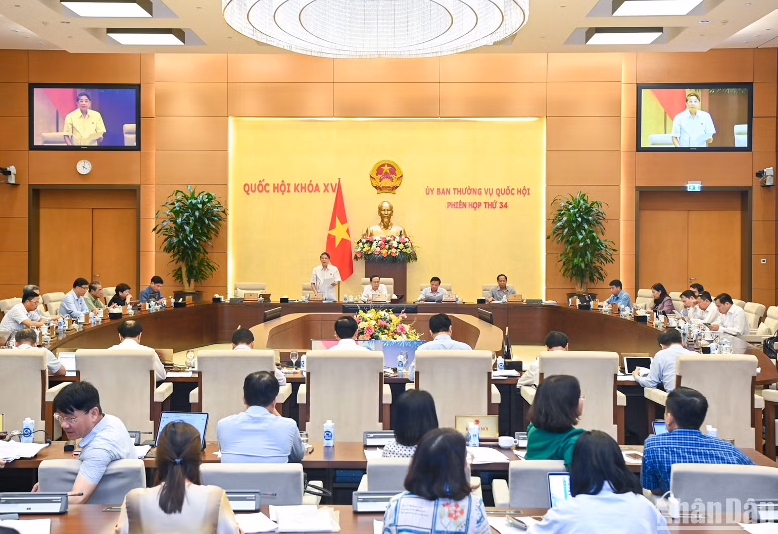 Quang cảnh phiên họp. (Ảnh: DUY LINH) Quang cảnh phiên họp. (Ảnh: DUY LINH)
