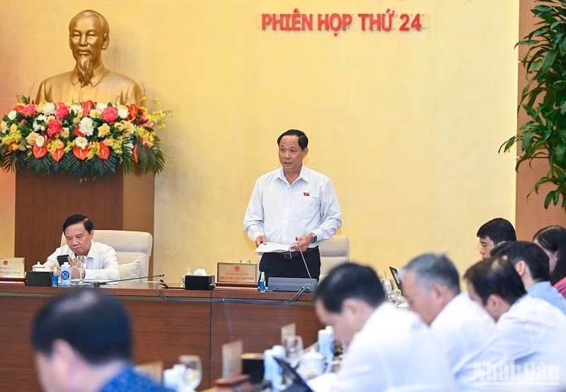 Phó Chủ tịch Quốc hội Trần Quang Phương điều hành phiên thảo luận về báo cáo công tác dân nguyện. (Ảnh: DUY LINH) Phó Chủ tịch Quốc hội Trần Quang Phương điều hành phiên thảo luận về báo cáo công tác dân nguyện. (Ảnh: DUY LINH)