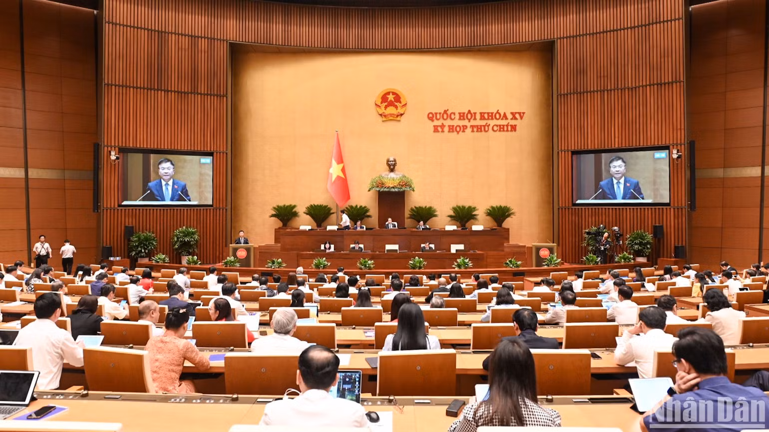 Quang cảnh phiên họp tại hội trường chiều 5/5. (Ảnh: THỦY NGUYÊN) Quang cảnh phiên họp tại hội trường chiều 5/5. (Ảnh: THỦY NGUYÊN)