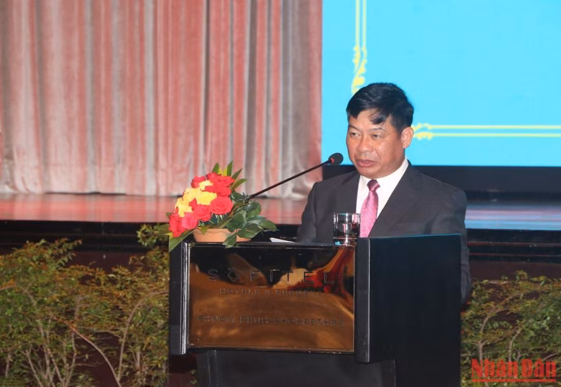 Đại sứ Nguyễn Huy Tăng phát biểu tại sự kiện. Đại sứ Nguyễn Huy Tăng phát biểu tại sự kiện.