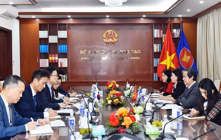 Quang cảnh cuộc gặp (Ảnh: Bộ Giáo dục và Đào tạo) Quang cảnh cuộc gặp (Ảnh: Bộ Giáo dục và Đào tạo)