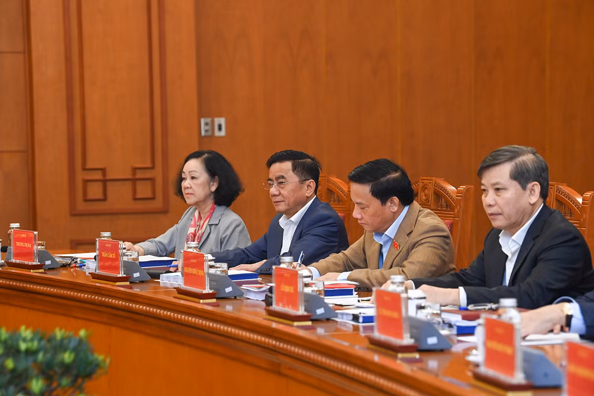 [Ảnh] Tổng Bí thư Nguyễn Phú Trọng chủ trì cuộc họp Thường trực Ban chỉ đạo Trung ương về phòng, chống tham nhũng, tiêu cực ảnh 2