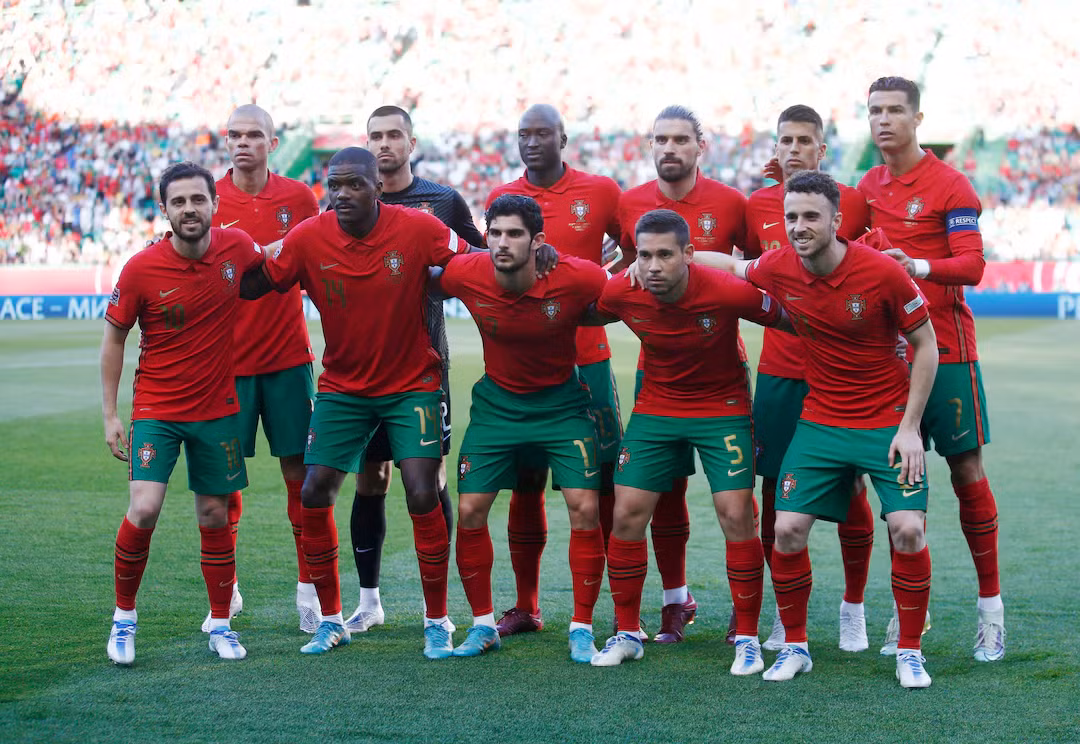 Đội hình Bồ Đào Nha sẵn sàng cạnh tranh giành chức vô địch Euro 2024. Đội hình Bồ Đào Nha sẵn sàng cạnh tranh giành chức vô địch Euro 2024.