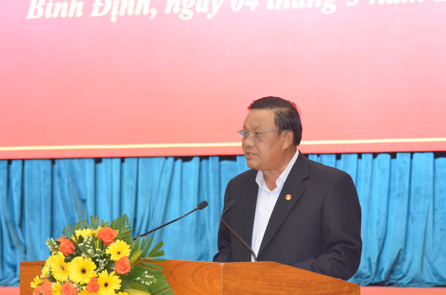 Phó Bí thư Thường trực Tỉnh ủy Bình Định Lê Kim Toàn báo cáo tình hình thực hiện nhiệm vụ năm 2023, nhiệm vụ trọng tâm năm 2024 và các năm tiếp theo. Phó Bí thư Thường trực Tỉnh ủy Bình Định Lê Kim Toàn báo cáo tình hình thực hiện nhiệm vụ năm 2023, nhiệm vụ trọng tâm năm 2024 và các năm tiếp theo.