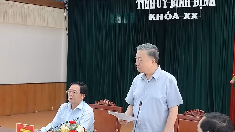 Đồng chí Đại tướng Tô Lâm phát biểu tại hội nghị.