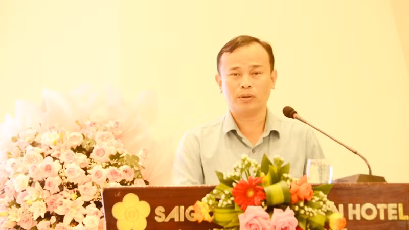 Phó Giám đốc Sở Công thương Bình Định Nguyễn Đình Kha phát biểu tại hội nghị.