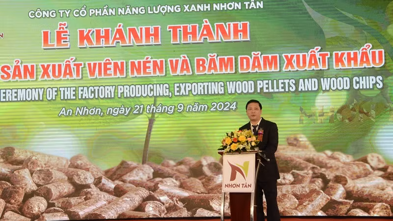 Ông Lê Hoài Ngọc, Chủ tịch Hội đồng quản trị Công ty Cổ phần Nhơn Tân Holdings phát biểu tại buổi lễ. Ông Lê Hoài Ngọc, Chủ tịch Hội đồng quản trị Công ty Cổ phần Nhơn Tân Holdings phát biểu tại buổi lễ.