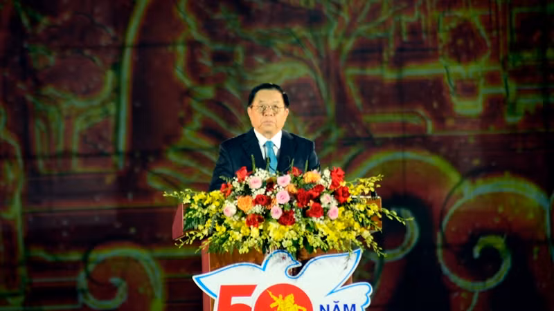 Đồng chí Nguyễn Trọng Nghĩa phát biểu tại buổi lễ. Đồng chí Nguyễn Trọng Nghĩa phát biểu tại buổi lễ.