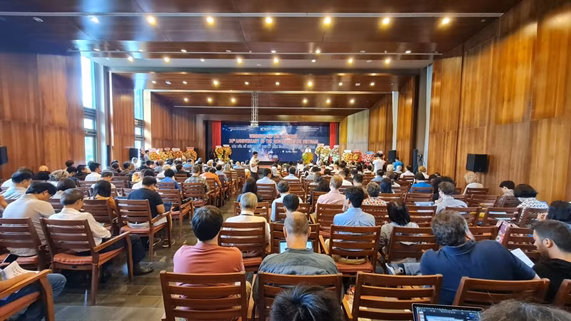 Hội nghị có sự tham gia của nhiều nhà khoa học trong và ngoài nước. Hội nghị có sự tham gia của nhiều nhà khoa học trong và ngoài nước.