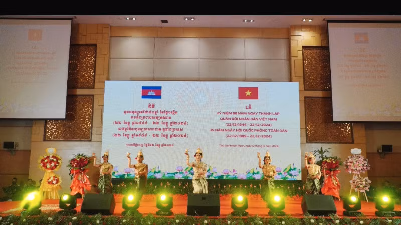 Tiết mục múa cổ truyền Khmer. (Ảnh: Nguyễn Hiệp)