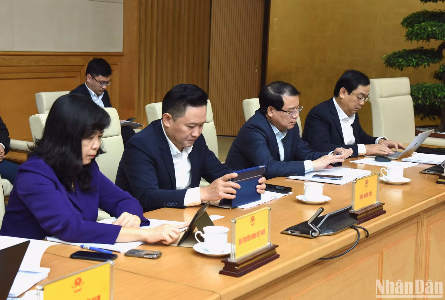 Các đại biểu tham dự hội nghị.