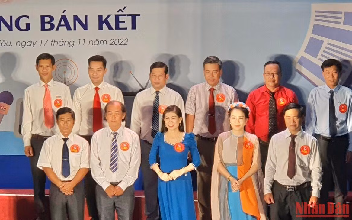 Các thí sinh là nhà báo vào vòng bán kết tại Bạc Liêu. Các thí sinh là nhà báo vào vòng bán kết tại Bạc Liêu.