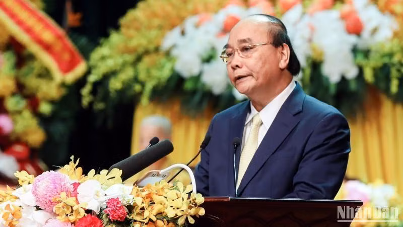 Chủ tịch nước Nguyễn Xuân Phúc phát biểu chúc mừng Đại hội. Chủ tịch nước Nguyễn Xuân Phúc phát biểu chúc mừng Đại hội.