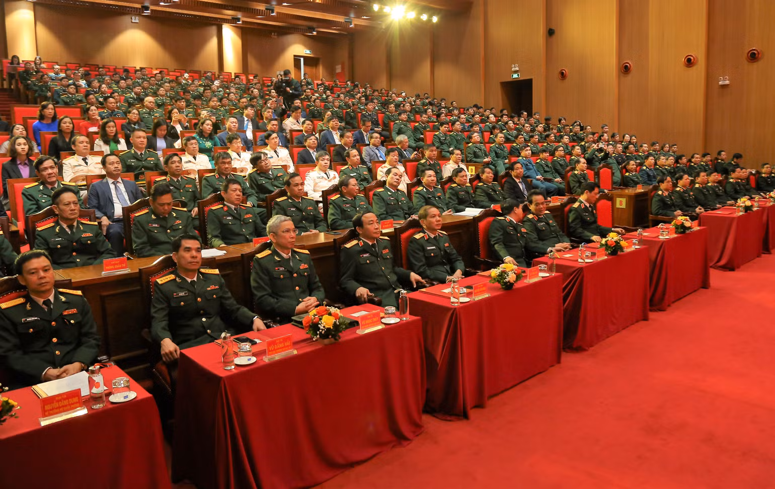 Toàn cảnh buổi lễ khai giảng. Toàn cảnh buổi lễ khai giảng.