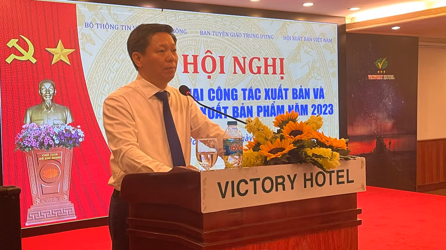 Phó Trưởng Ban Tuyên giáo Trung ương Trần Thanh Lâm phát biểu tại Hội nghị. Phó Trưởng Ban Tuyên giáo Trung ương Trần Thanh Lâm phát biểu tại Hội nghị.