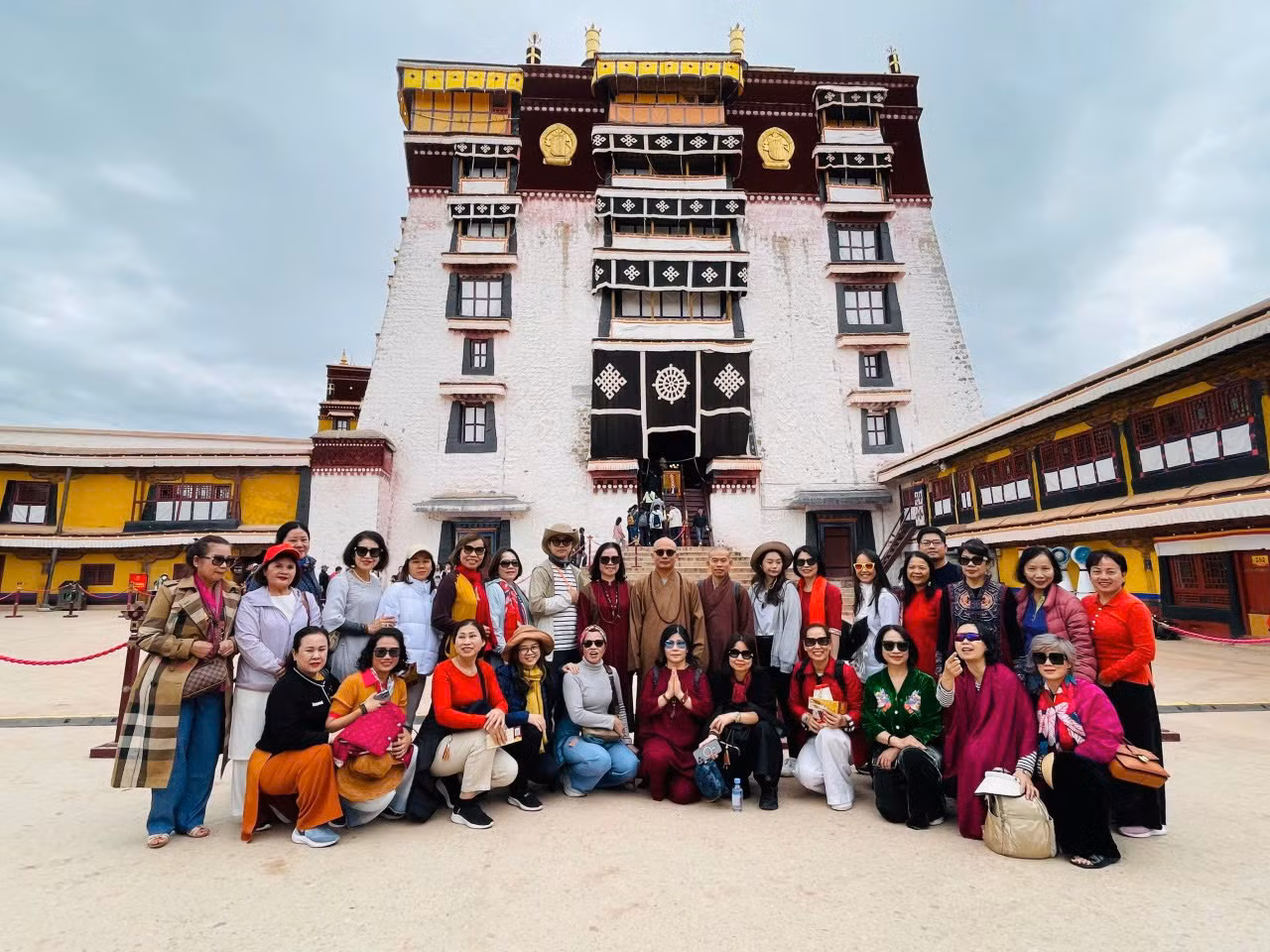 “Bhutan - vương quốc hạnh phúc’ là một trong những hành trình khám phá văn hóa, thiên nhiên đặc sắc được du khách quan tâm.