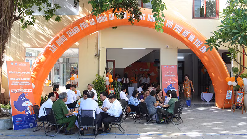 Điểm hẹn Cà-phê Cam - chung tay phòng, chống bạo lực giới đối với phụ nữ, trẻ em Điểm hẹn Cà-phê Cam - chung tay phòng, chống bạo lực giới đối với phụ nữ, trẻ em