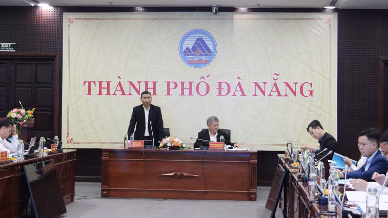 Các dự thảo Nghị quyết sẽ được hoàn thiện và trình Hội đồng Nhân dân thành phố. Các dự thảo Nghị quyết sẽ được hoàn thiện và trình Hội đồng Nhân dân thành phố.