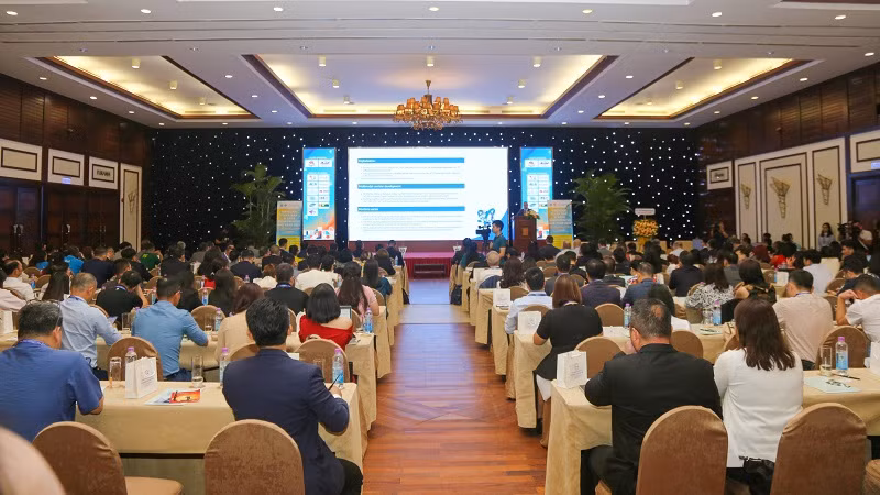 Toàn cảnh Hội nghị Toàn cảnh Hội nghị