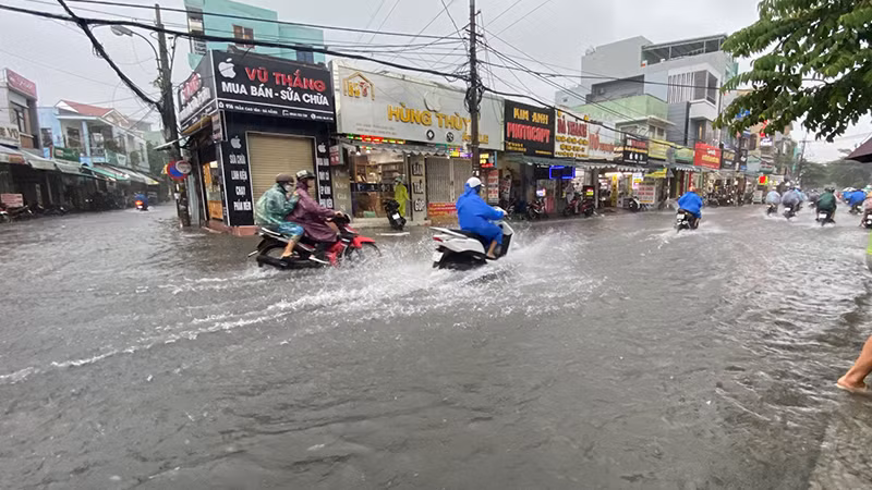 Ngập đường Trần Cao Vân. Ngập đường Trần Cao Vân.