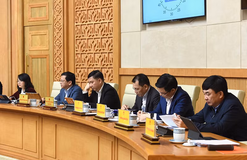 Đại diện lãnh đạo các tập đoàn, tổng công ty nhà nước tham dự phiên họp.