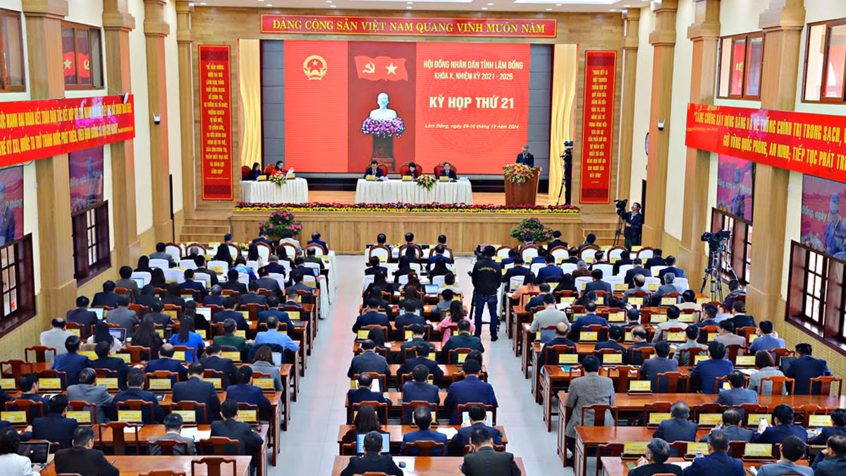 Quang cảnh kỳ họp.