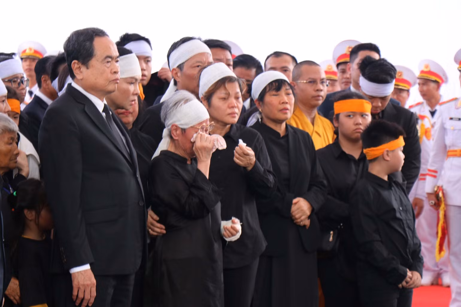 Gia quyến nguyên Chủ tịch nước Trần Đức Lương. (Ảnh: TTXVN)
