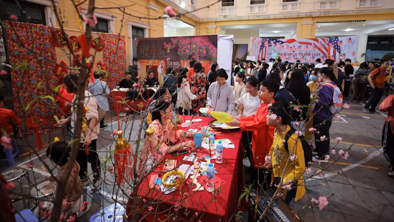 Giáo dục học sinh về ngày Tết cổ truyền. Giáo dục học sinh về ngày Tết cổ truyền.