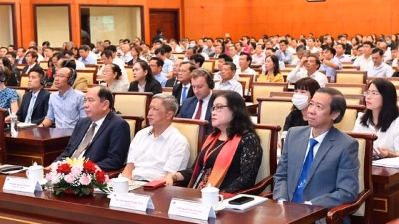 Quang cảnh hội nghị